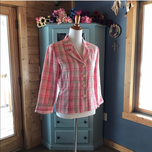 DRESS BARN Stylish Plaid Blazer. So Beautiful - Picture 2 of 5